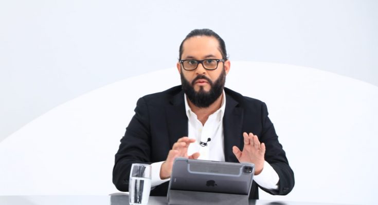 Gustavo Escalante denuncia que TSE entregó mayoría de credenciales para observadores a opositores del Gobierno gustavo-escalante-denuncia-que-tse-entrego-mayoria-de-credenciales-para-observadores-a-opositores-del-gobierno